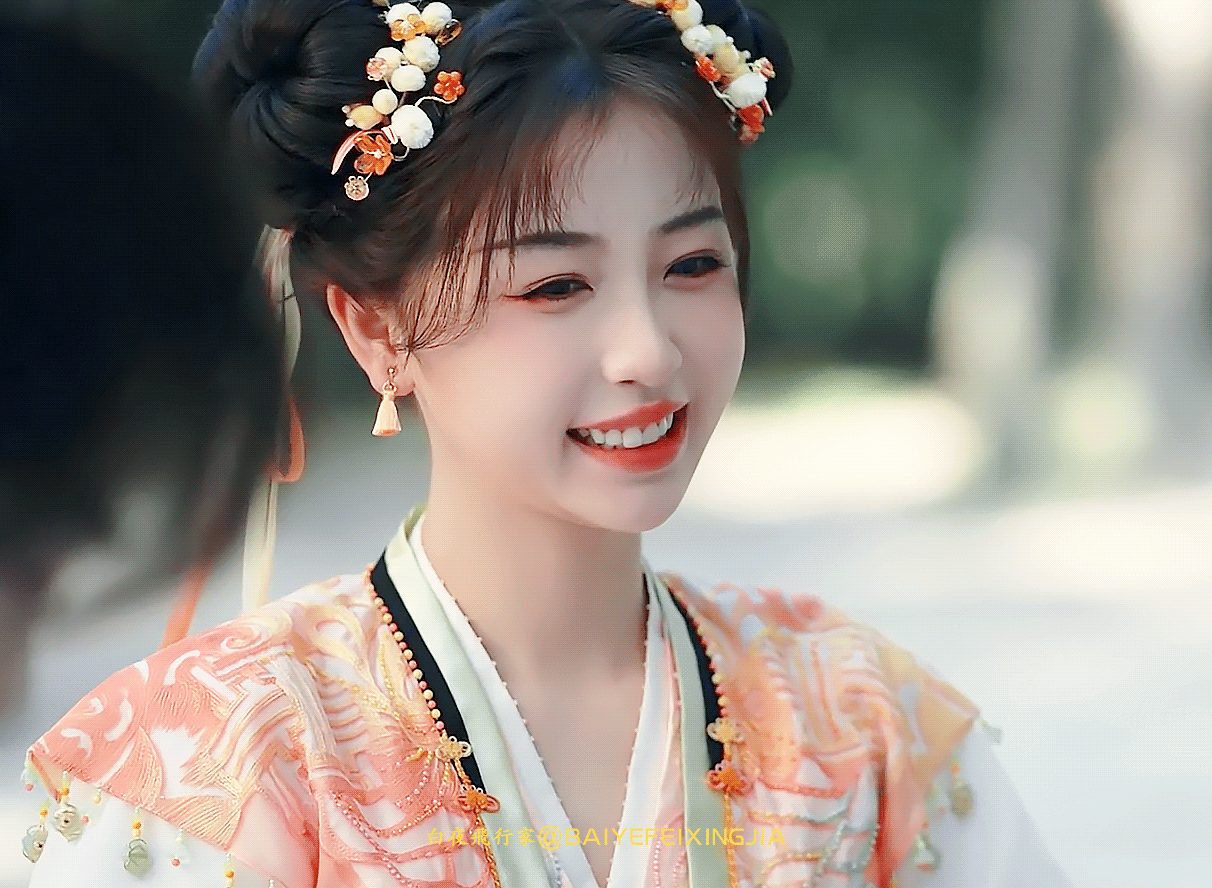妙妙是个软乎乎的小萌物 #永夜星河# ​​​