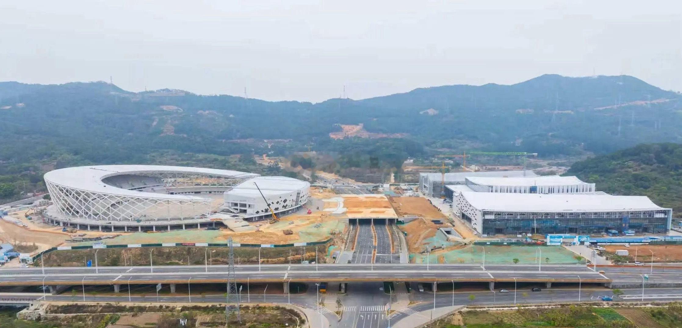 2025年末福清常住人口141.28万，比上年末减少0.42万人 