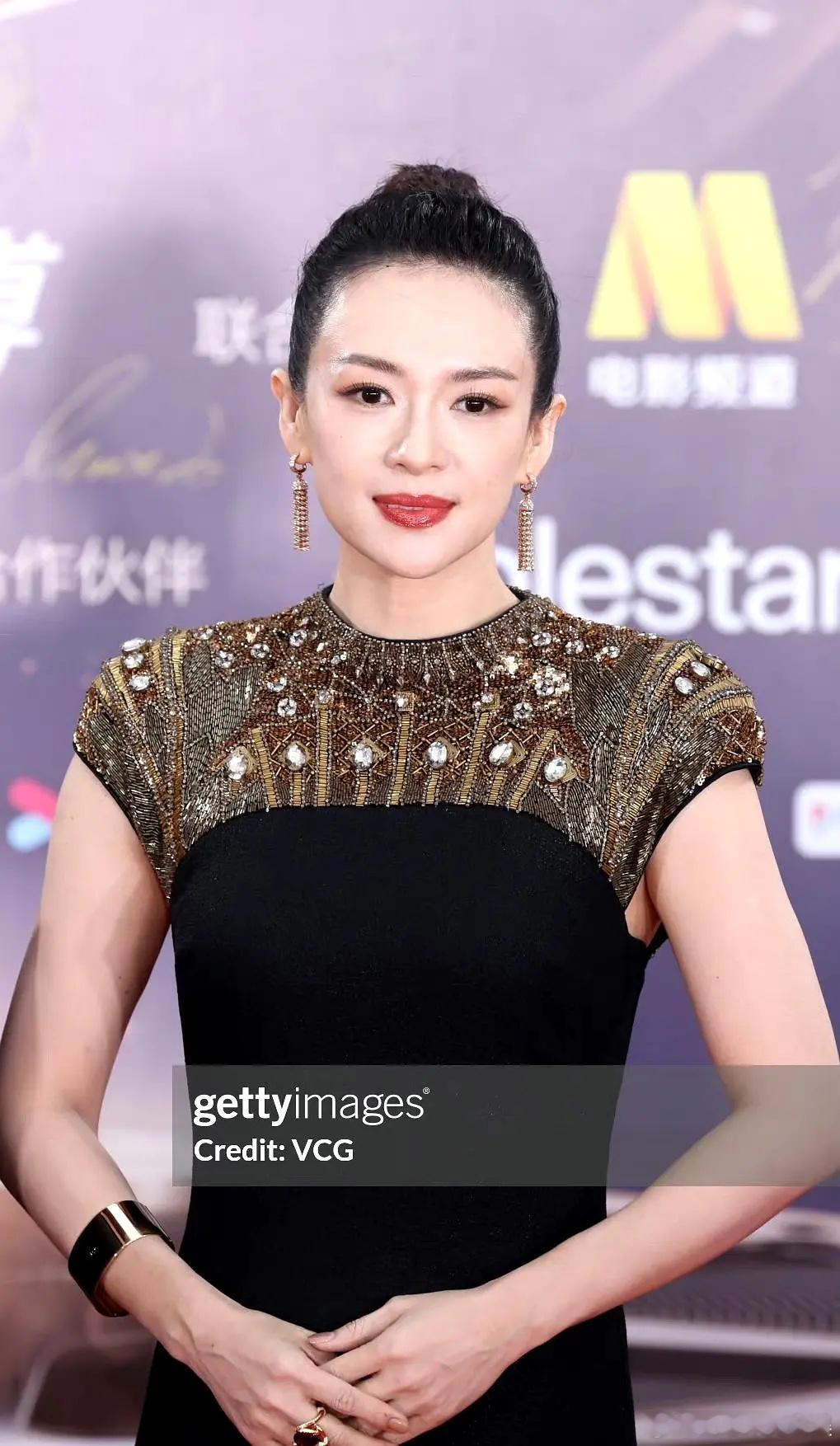 刘浩存是不是第二个章子怡？两个人连发型脸型都一样 ​​​