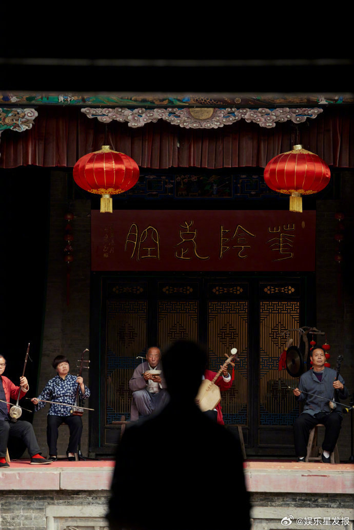 陈坤和无穷小亮的日常 探秘秦岭趣味不停！从山林到高地，二人携手探索自然秘境，无穷