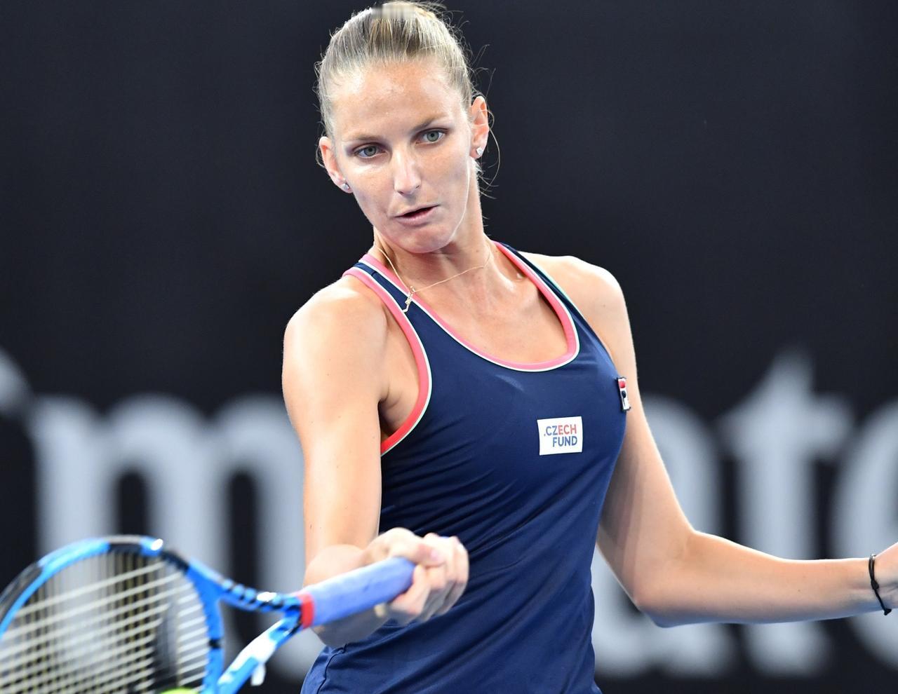 冷门扎堆！WTA林茨站卫冕冠军遭横扫，18岁本土小将挑落3号种子！
      