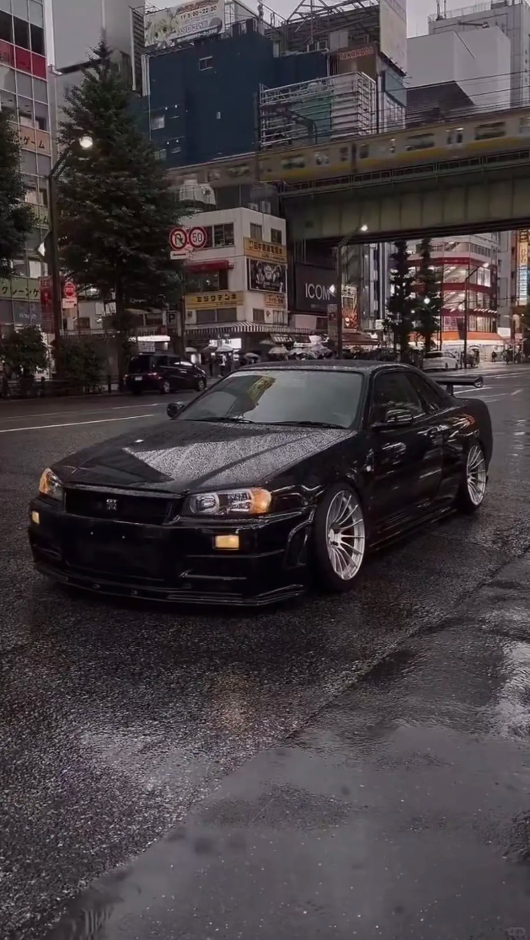 氛围感拉满的黑武士GTR，晚安车东车西 （图源网络，侵删） 