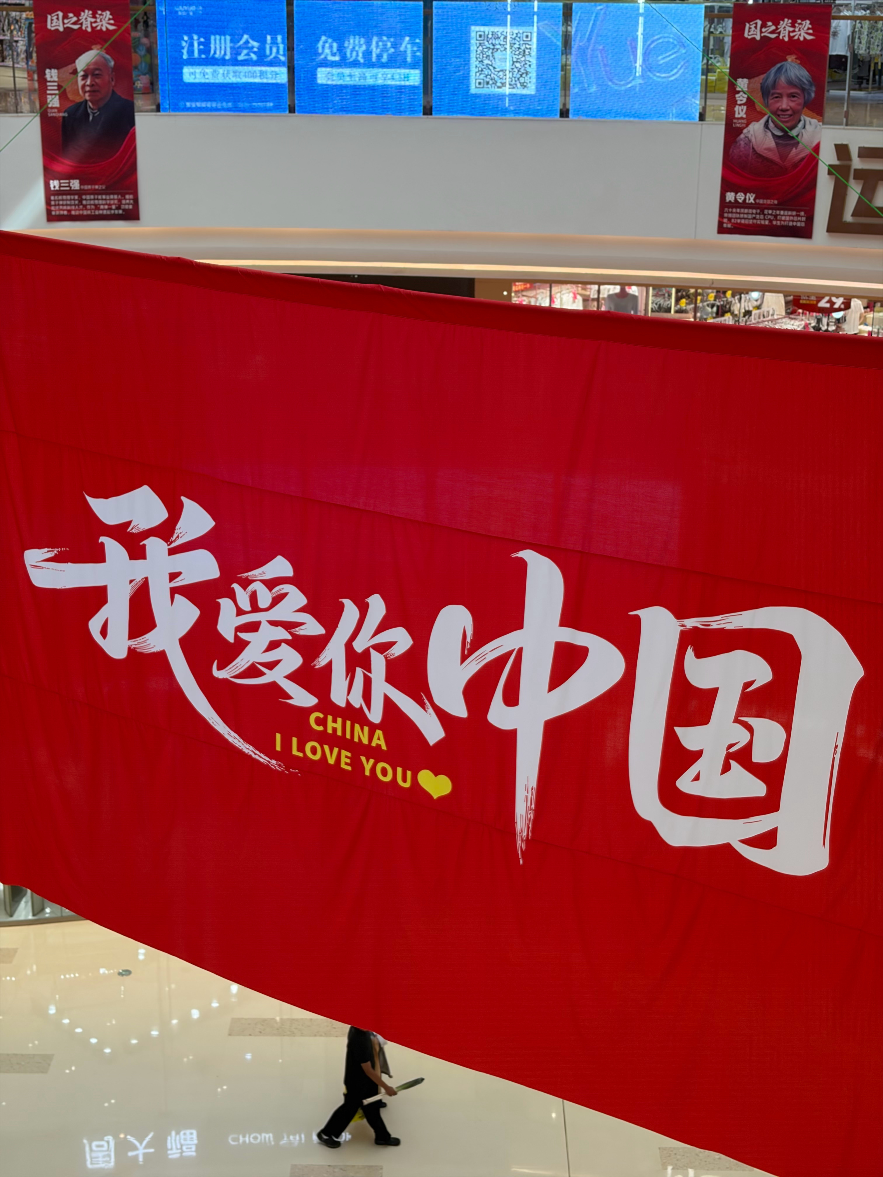 尊界V800刹车踏板如何免费升级对，既然都说了，到底咋免费升级，是拆开换件还是回