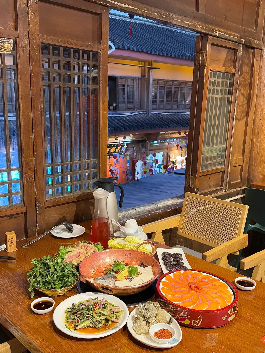 感谢本地人带路！丽江古城里的。。