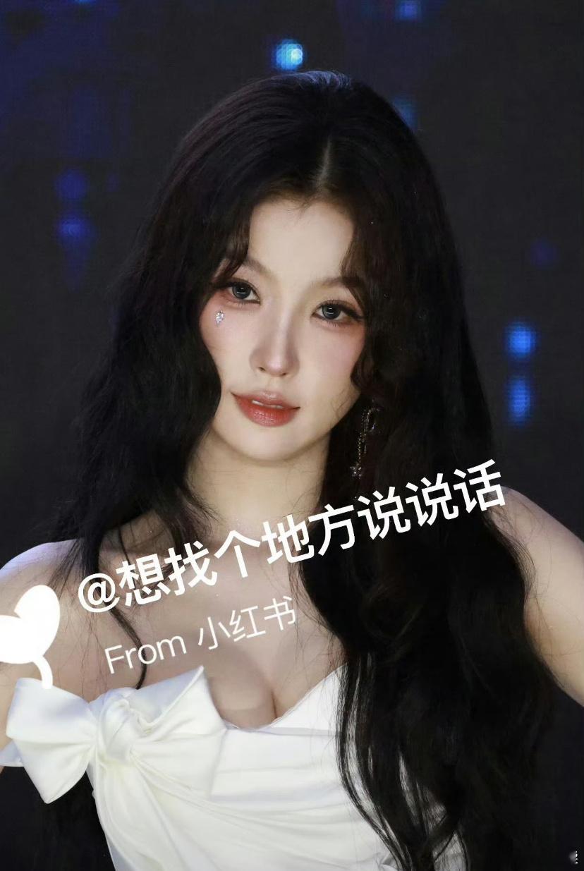 冷脸完全我主人 虞书欣签售会 ​​​