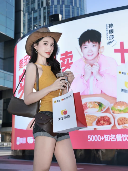 都说三里能遇见喜欢的人‼️这下是真信了