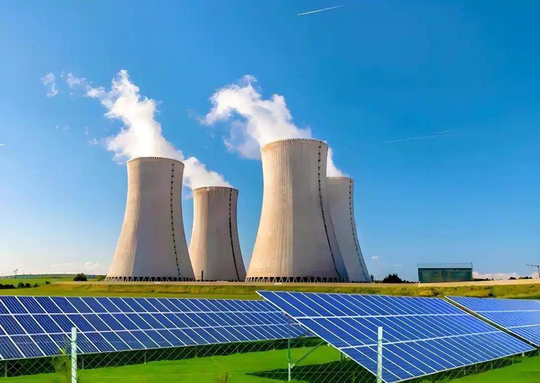 到底是谁在阻止美国对中国动武？如今全球30多个国家都已经进入战备状态了，三战的条