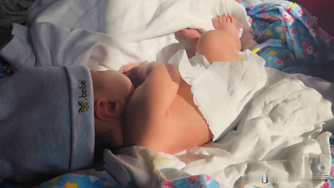 叔叔家两儿子，不敢拼女儿
大哥也生了两儿子，不敢再拼闺女
到我这同样生了两个儿子