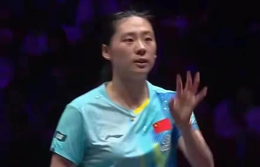 20分断送前程！国乒世界第7三次错失世乒赛，29岁老将绝处逢生

国乒女队伦敦世