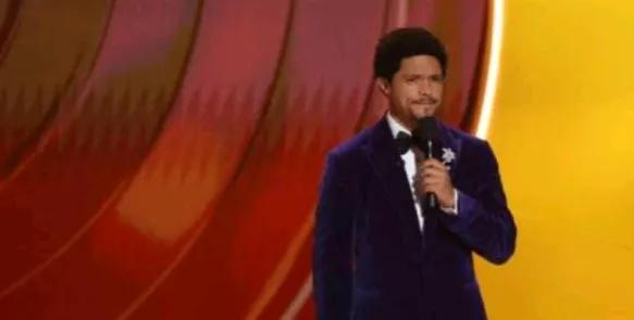 欧洲新闻网报道，当地时间2日，由于在担任格莱美颁奖主持人时，公开揶揄特朗普，还影