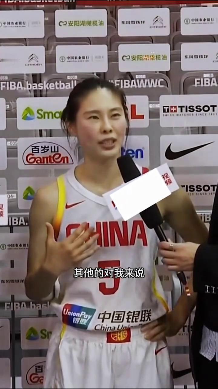 快攻高手。
我觉得只要我心态摆的好，其他的对我来说都不是什么特别大的困扰。