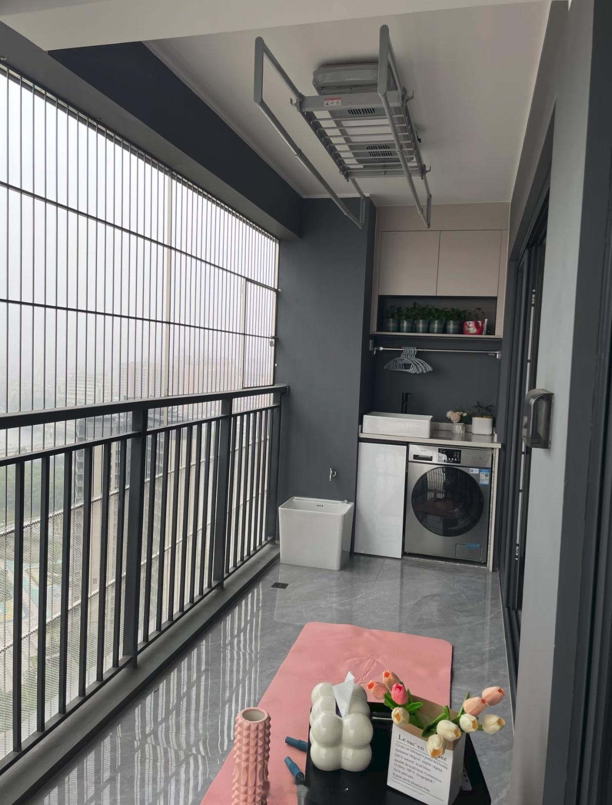 南方人为什么执着于通风阳台是绝对不能封死的，就算冬天也得开窗通风，不然整个人会闷