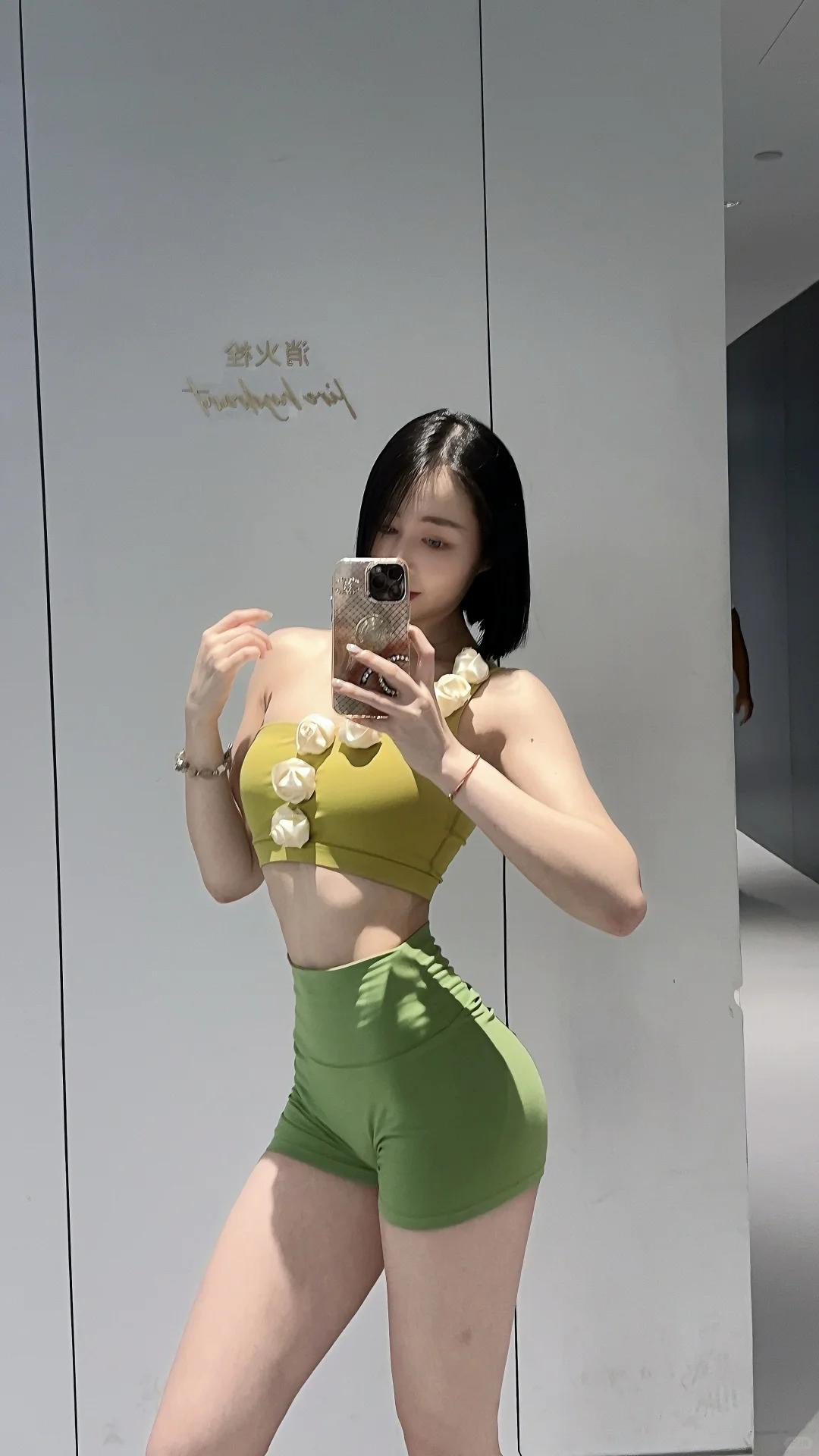 有什么不懂的可以直接吻我