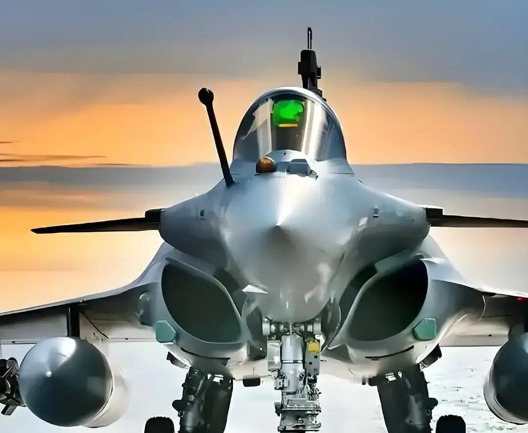 俄罗斯这一次算是看明白了，俄罗斯军队一旦停火，大批西方武器就要涌入乌克兰！100