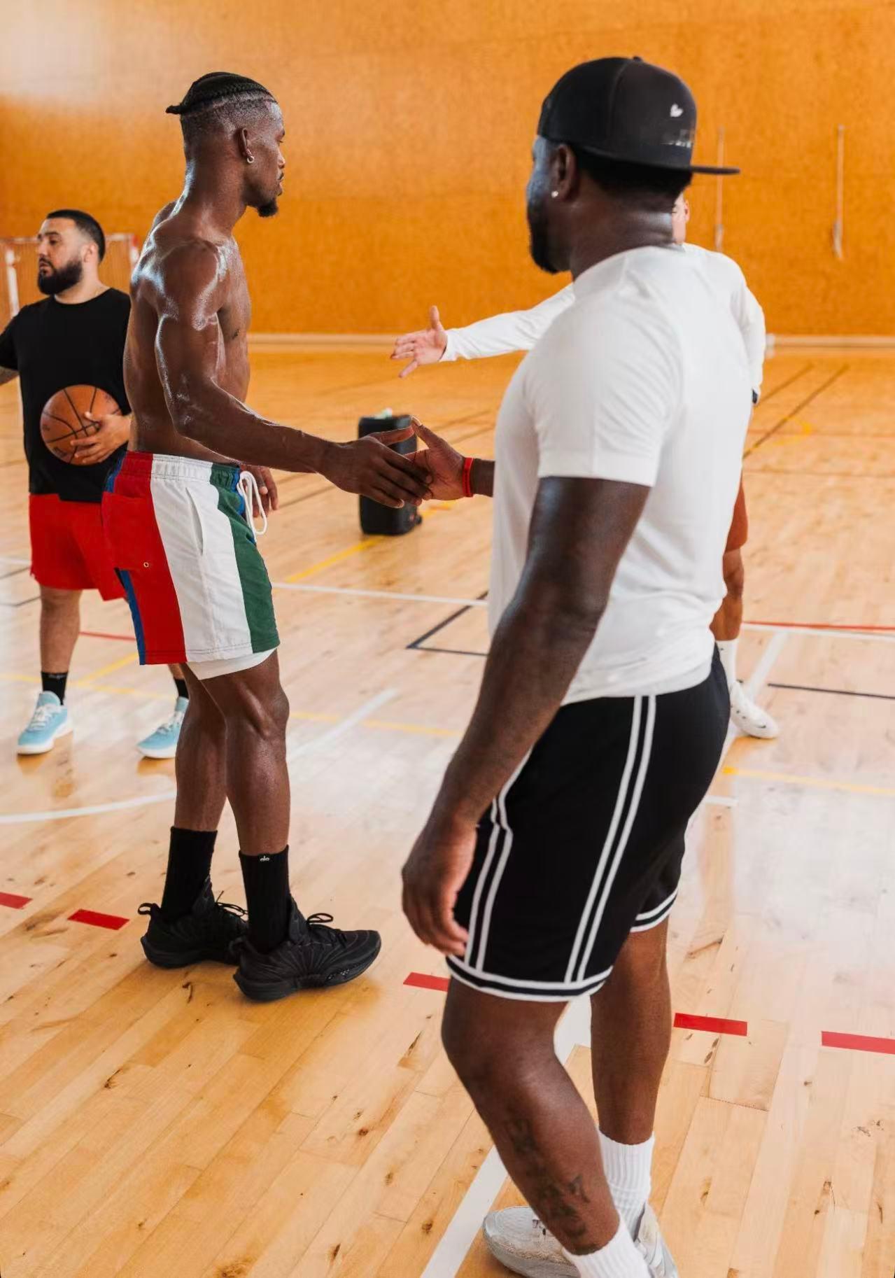 巴特勒 Buckets 2Buckets 2与JB4同源，顽强的牛仔走过荆棘之路