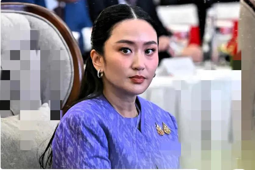 事实证明，佩通坦绝对是洪森这一生，遇到过最“狠辣”的女总理了！

洪森绝没料到，