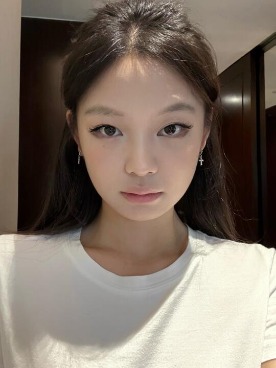 谁懂随手化妆比平时认真化妆更好看的痛苦啊