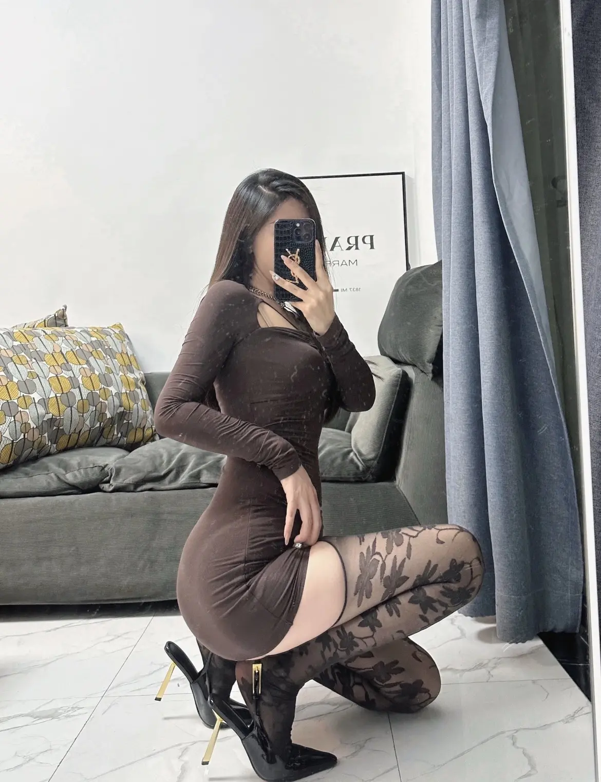 浅浅当一次辣妹吧。