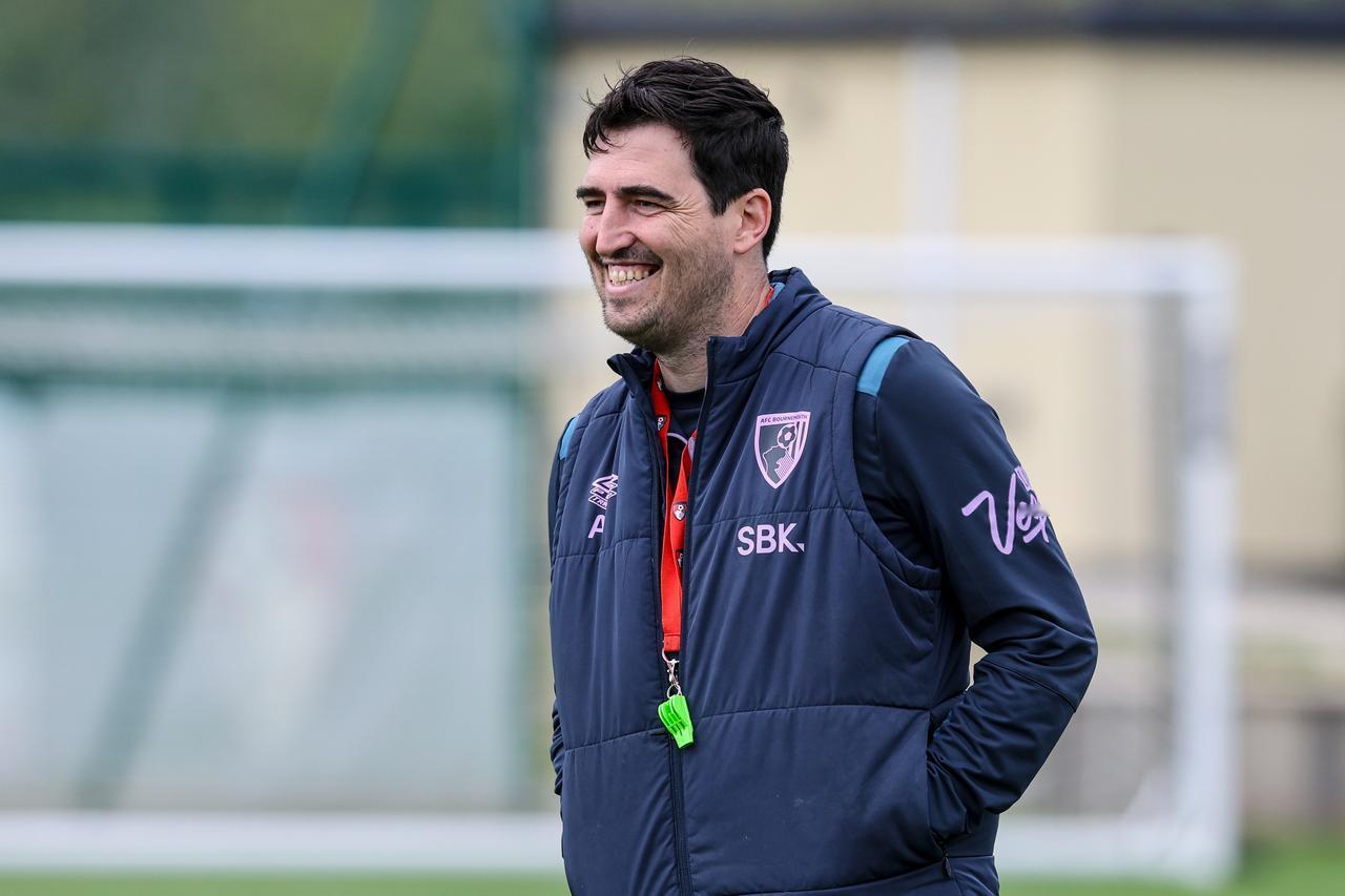 官方：伯恩茅斯主教练伊劳拉将在赛季结束后离任

伯恩茅斯官方宣布，伊劳拉将在赛季