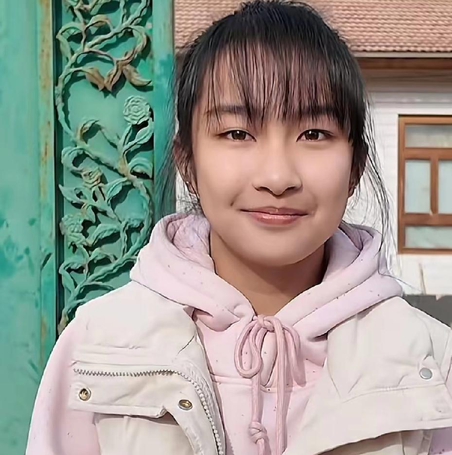 李佳婷！
不仅宁夏人民知道，
全国人民都知道你了，这位跳入冰河救人的小姑娘，真的