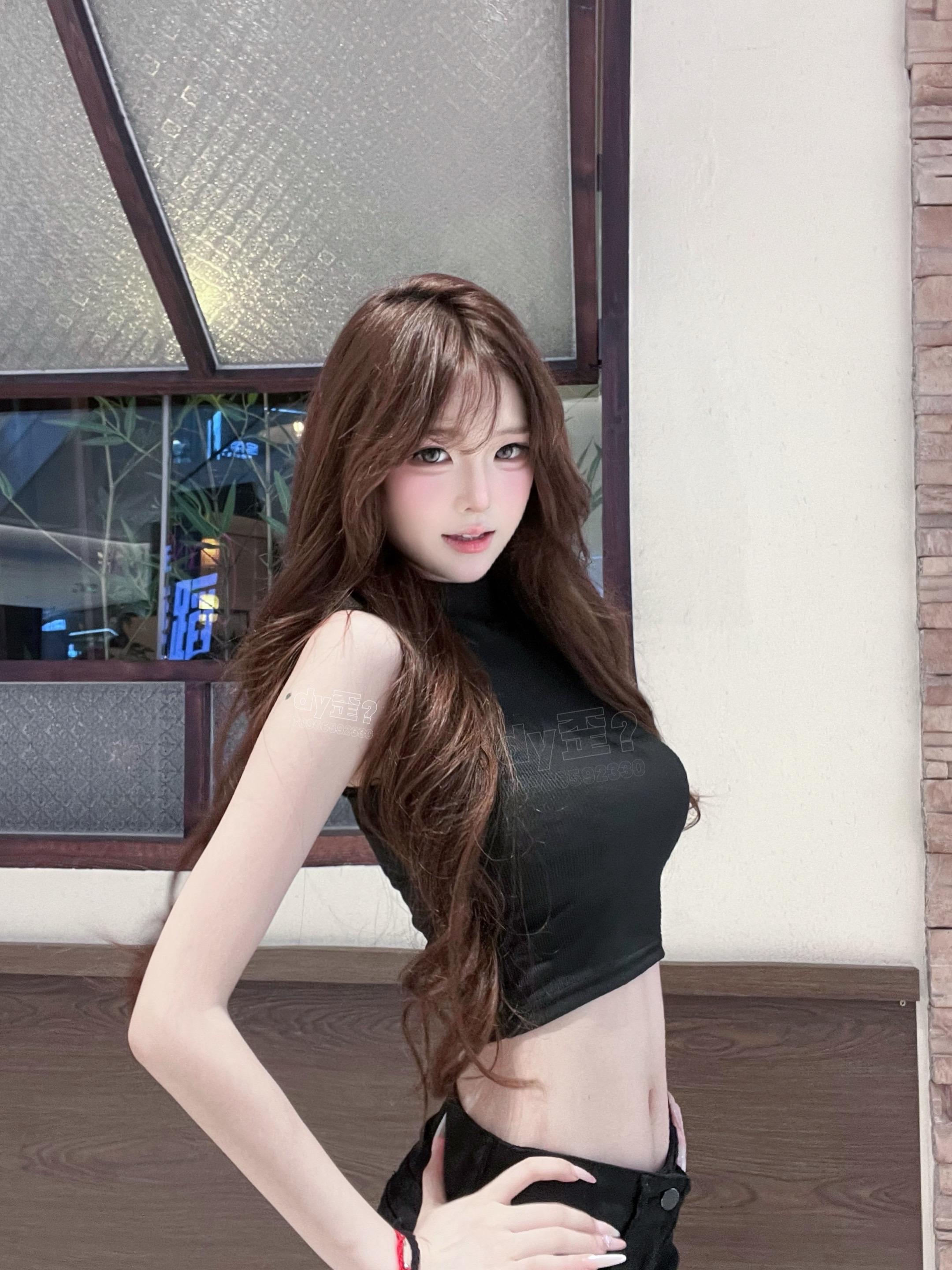 我真的不是当坏女人这块料 无论我怎么刻意装坏都会透露出一股无辜水灵大方...