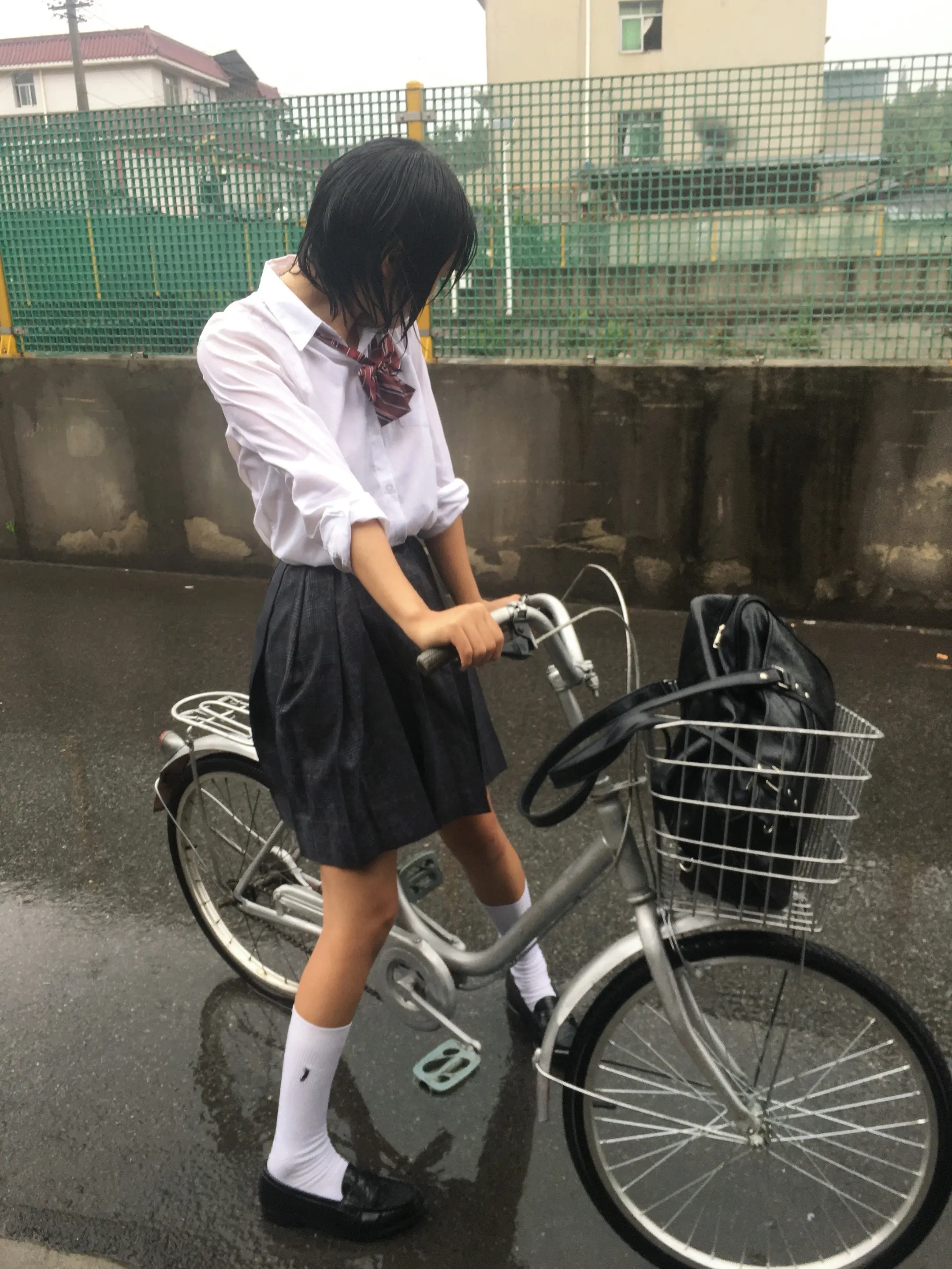 潮湿的雨季