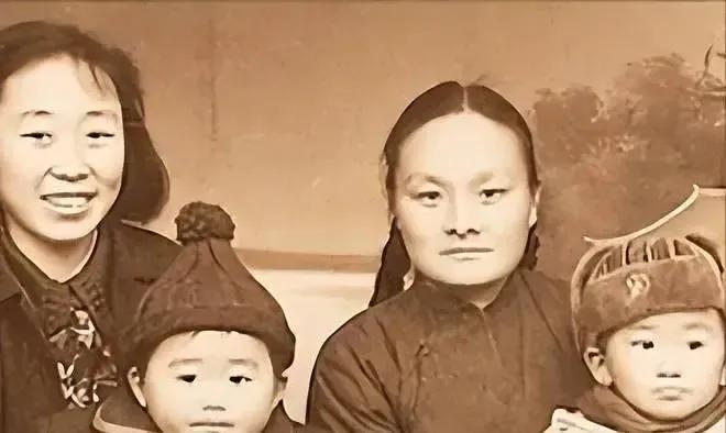 [微风]1966年，一对干部夫妻被带走，临走前，他俩将保险箱的钥匙塞到47岁保姆