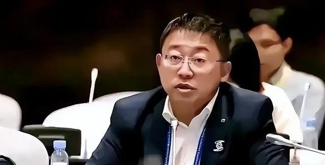 他们真正怕的是中国赢！沈逸点破：精英们把子女和存款都押在美国，一旦中国科技追上，