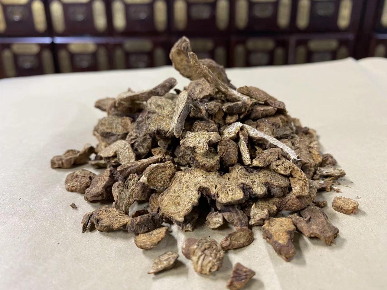 用一张“治胃”的方子，消除患者的低血压后，我想说：人不可有傲气，但不可无傲骨，行