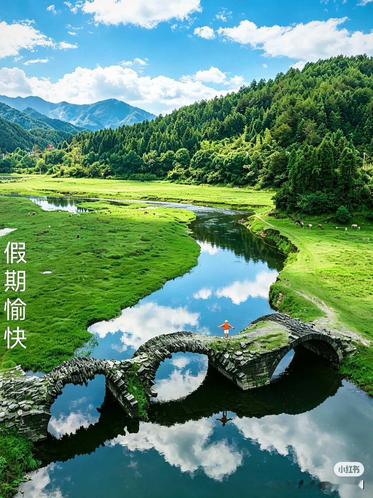 《采桑子·晨安寄语》
 
舒心晓日迎新早，
晨送温良。
寄语绵长，
愿伴生活满阳