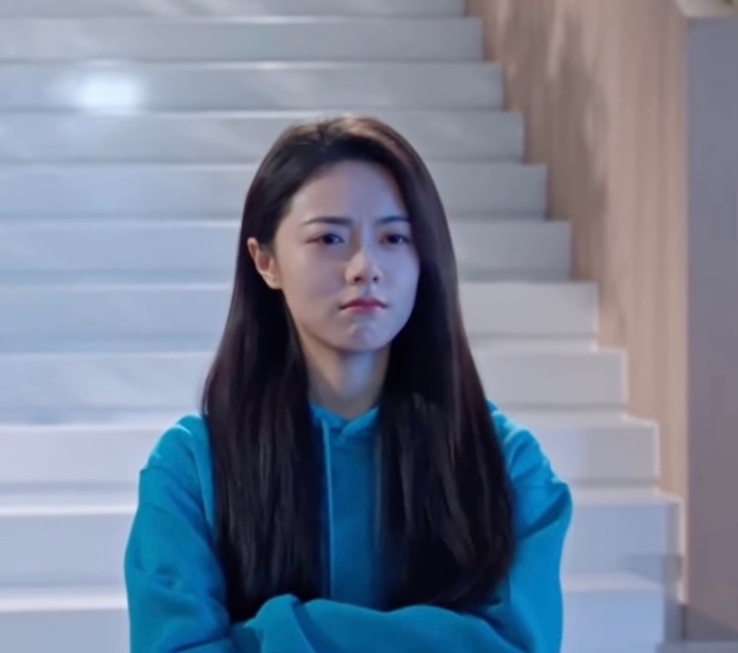 好喜欢聂曦光这种对你无可奈何只好依着你又有点小开心的小表情骄阳似我