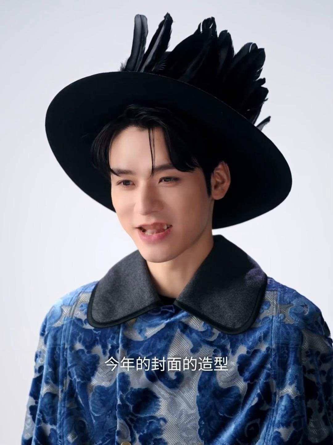 龚俊嘉人五月刊封面 龚俊嘉人五月刊封面预告来袭，实现五大刊准满，哇好像看到腹肌啦