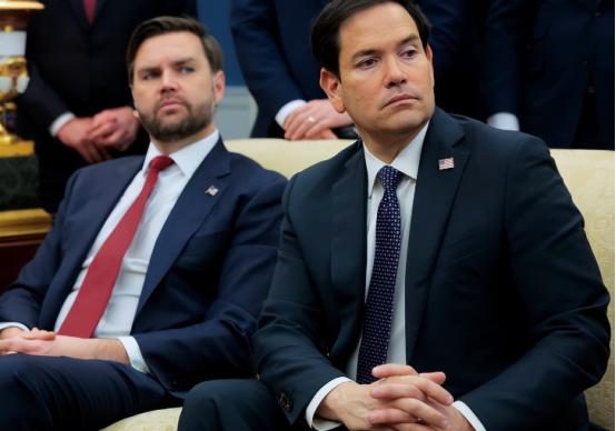 特朗普接班人已明朗？美国或出现历史上首个，被中国制裁的总统
 
可能很多人没注意