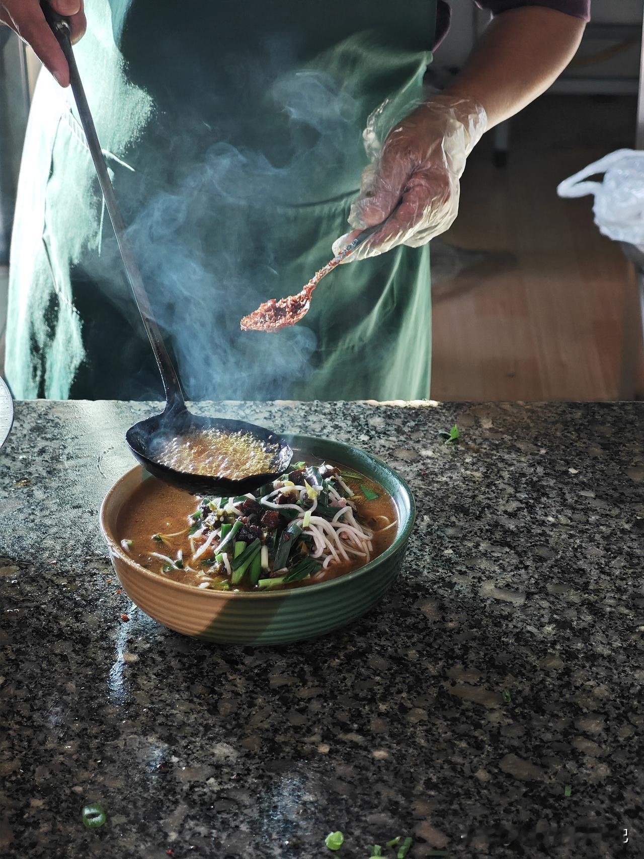 晒图笔记大赛元江特色小吃炸油米线、米干，吃过没？