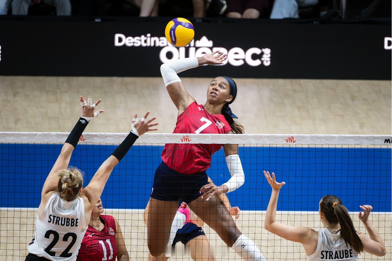 【2026世界女排联赛 魁北克站：美国女排3-0德国女排】北京时间6月8日凌晨，