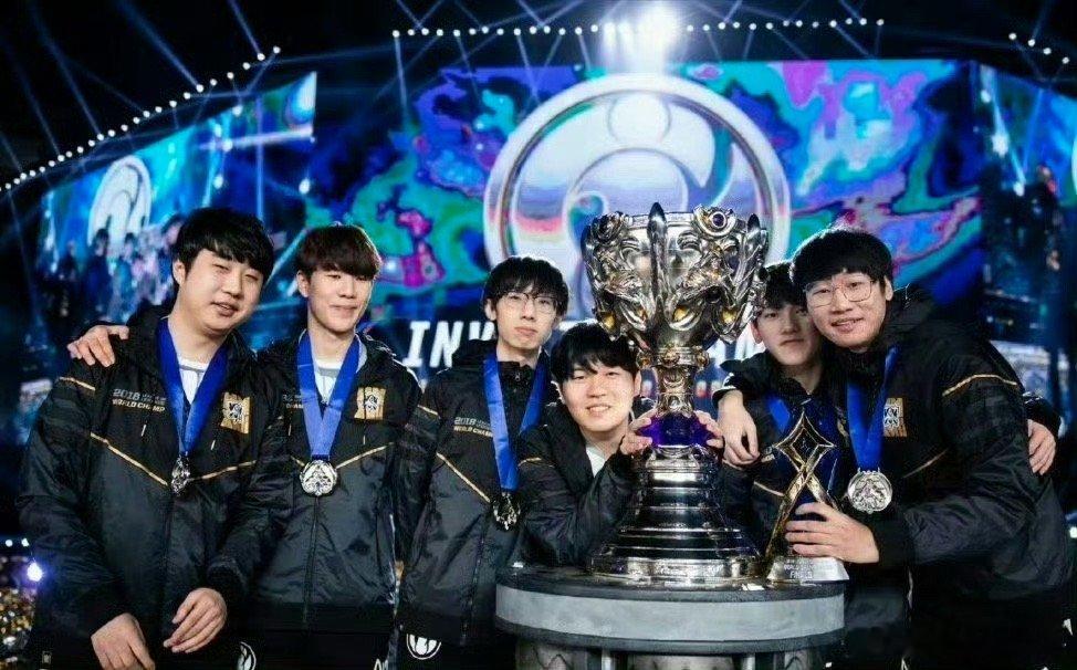 IG夺冠七周年究竟怀念的是18年的夏天，还是18年的人和事呢？ ​​​