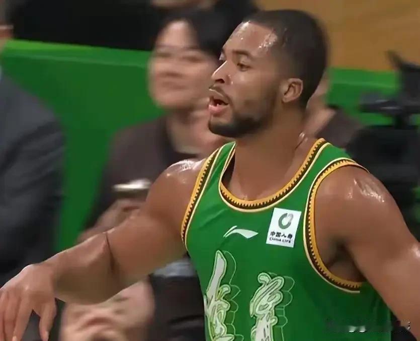 辽篮主场负于浙江稠州，莱迪打不了攻坚战

上半场可以，刘泽一扛不动他。下半场，浙