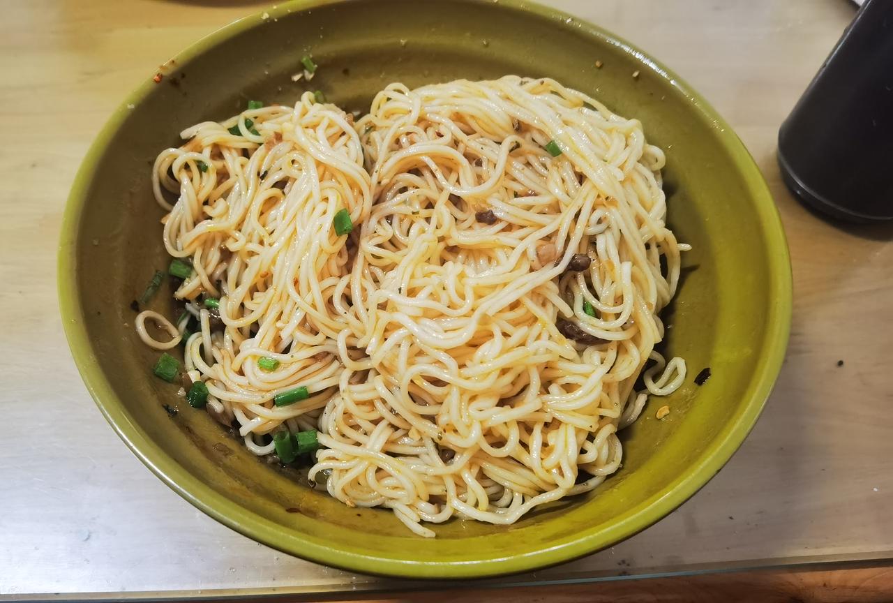 作为销售老油条，我有话要说，
宜宾燃面，吃过没？