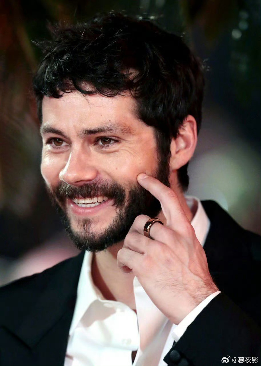 山姆·雷米执导的惊悚新片《请求救援》伦敦首映！！主演瑞秋·麦克亚当斯 和迪伦·奥