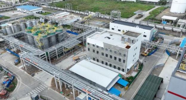 过去总有些声音念叨着德企要撤离中国，要把生产线搬回去，要和中国市场做切割，现实的