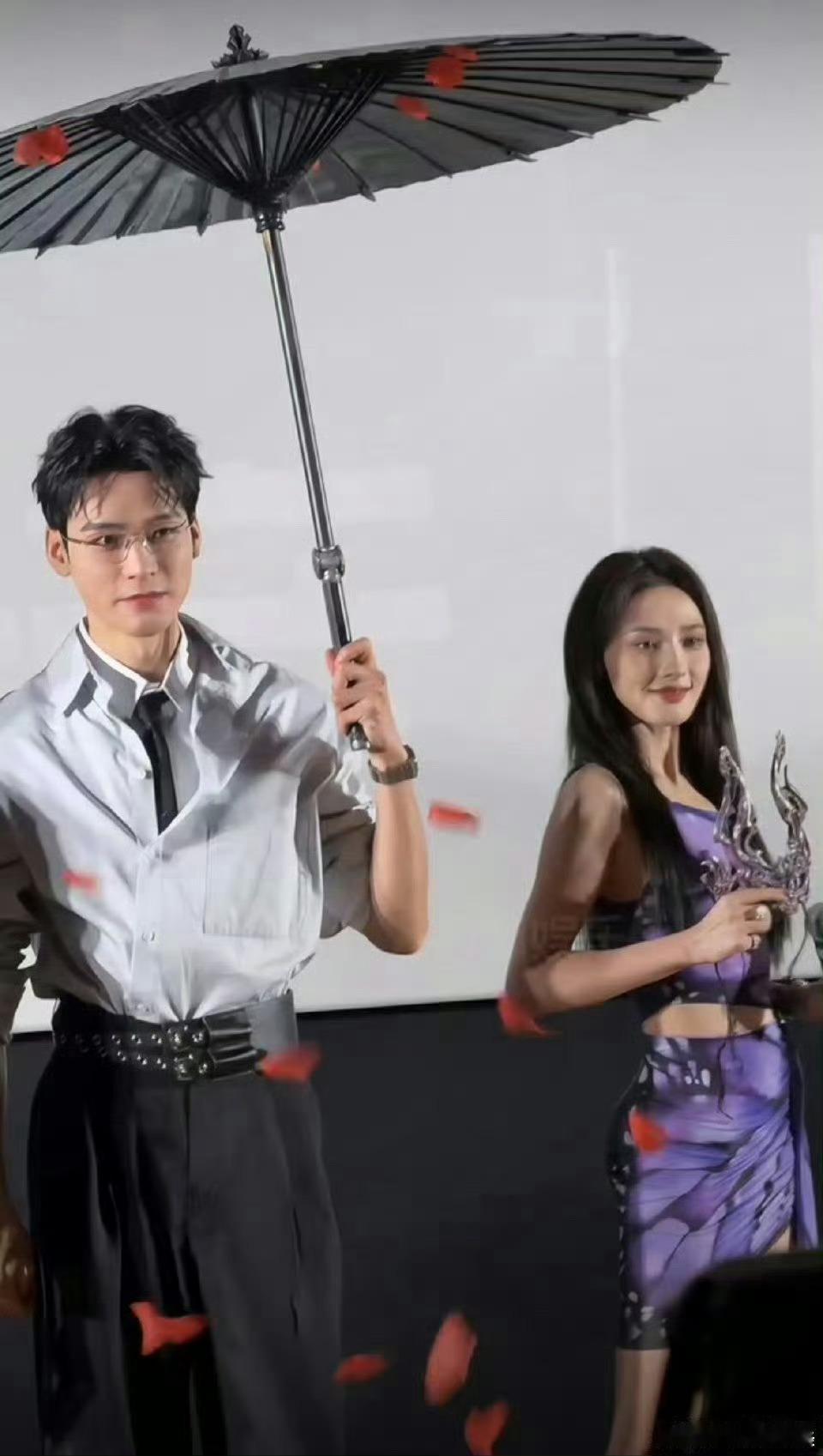 龚俊回应暗河传画面暗龚俊回应《暗河传》画面暗：导演连夜调亮度，故事从暗河走向光明