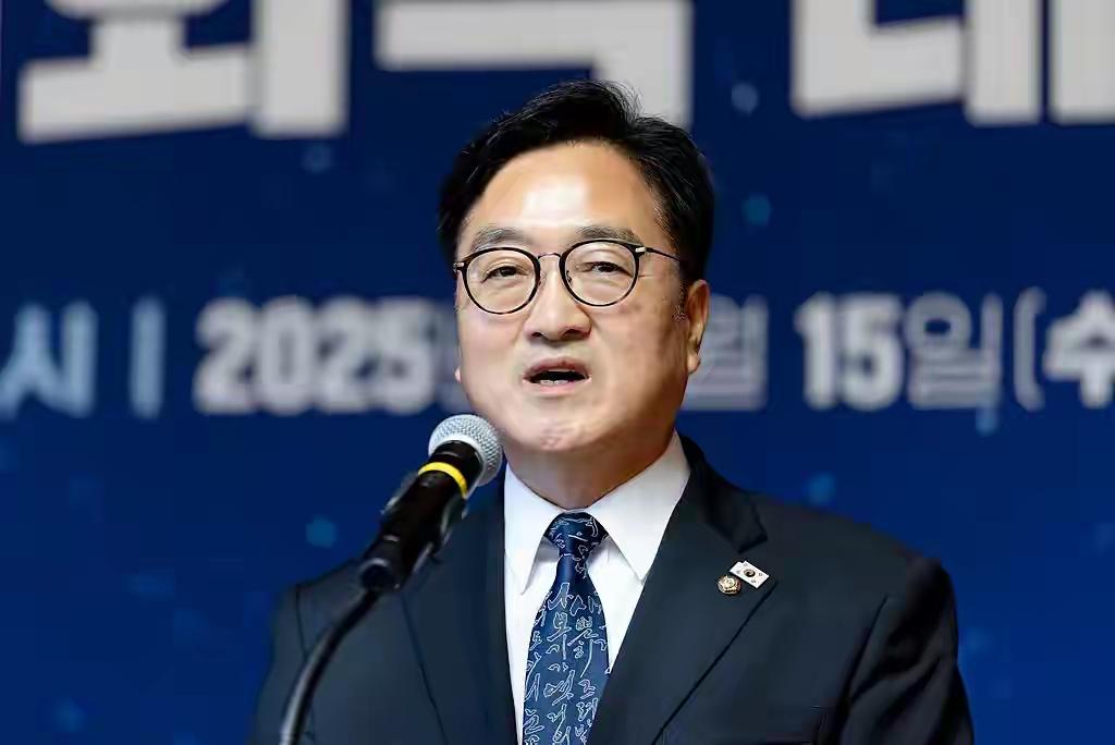 ​日本女首相高市早苗的不正当言论，不但威胁到了中国，而且也波及到了韩国。韩国众议