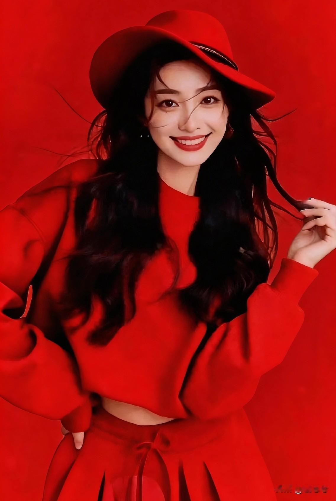 人到低谷，最该做的不是诉苦求助，而是闭嘴、隐身、死磕自己。
 
混得不好时，少露