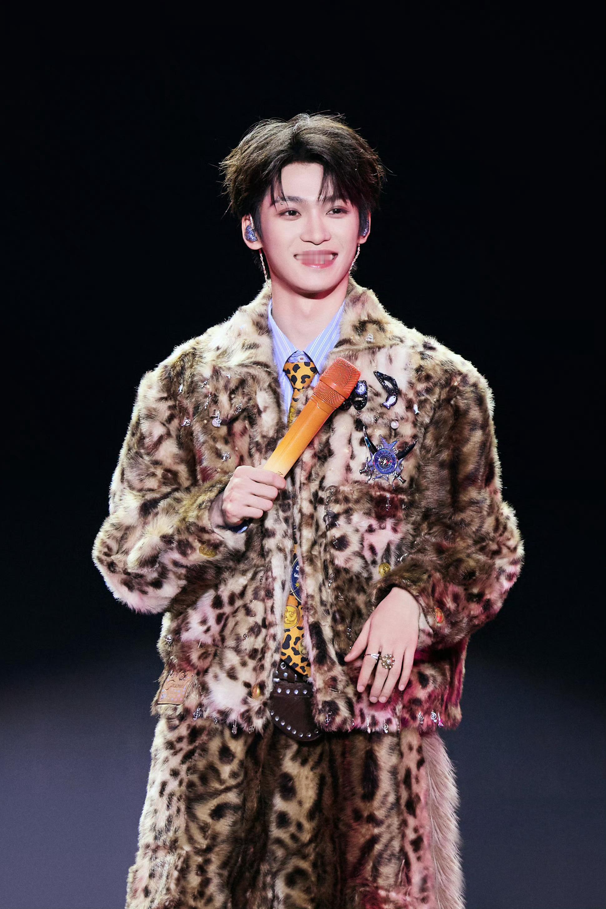 zy 我希望你拥有屏幕内的前途无限的闪耀，也希望你拥有屏幕外普通人的快乐！