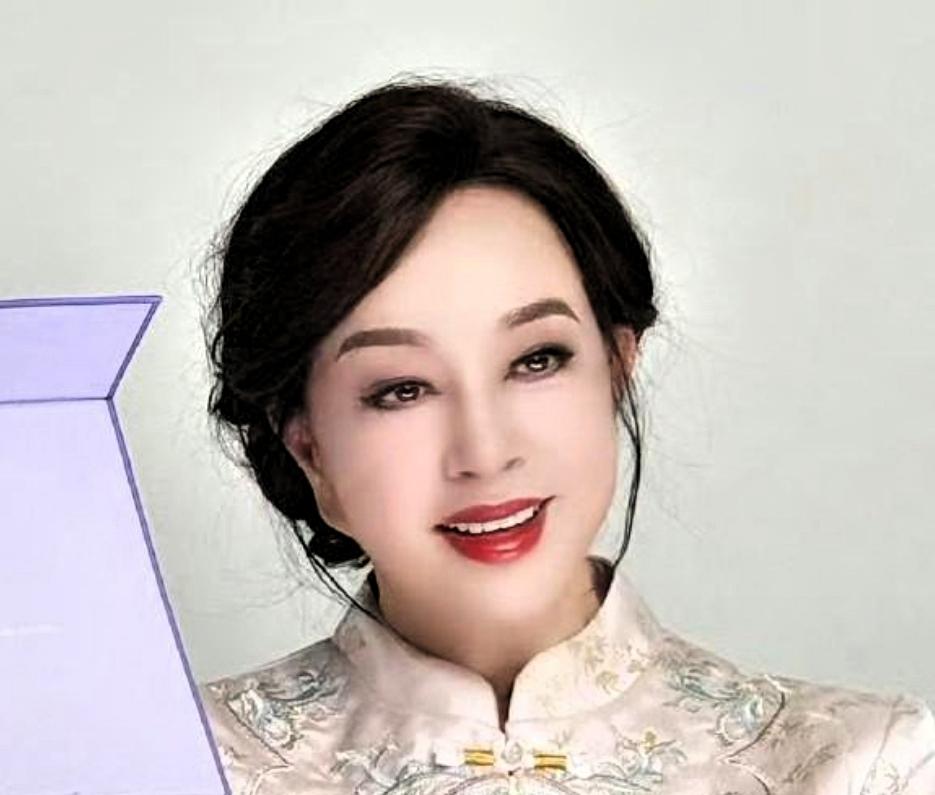 刘晓庆北京玫瑰园的别墅因违建早在半年前就被当地政府通知需要拆除，但是刘晓庆置之不