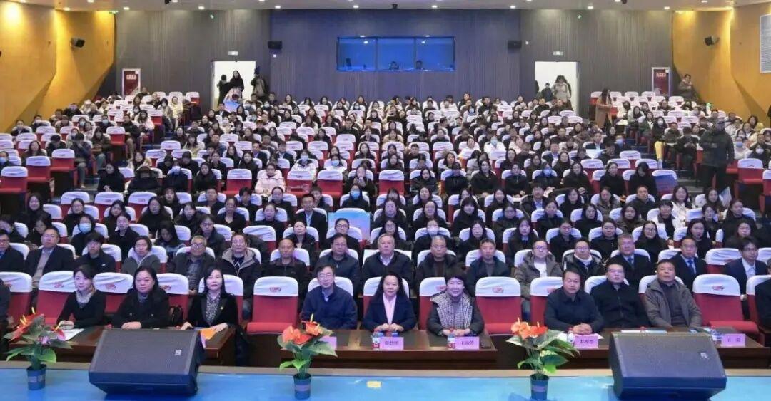 西安教科院聚焦人工智能+教学 探索“三师课堂”融合路径|“AI赋能 思维创新高品