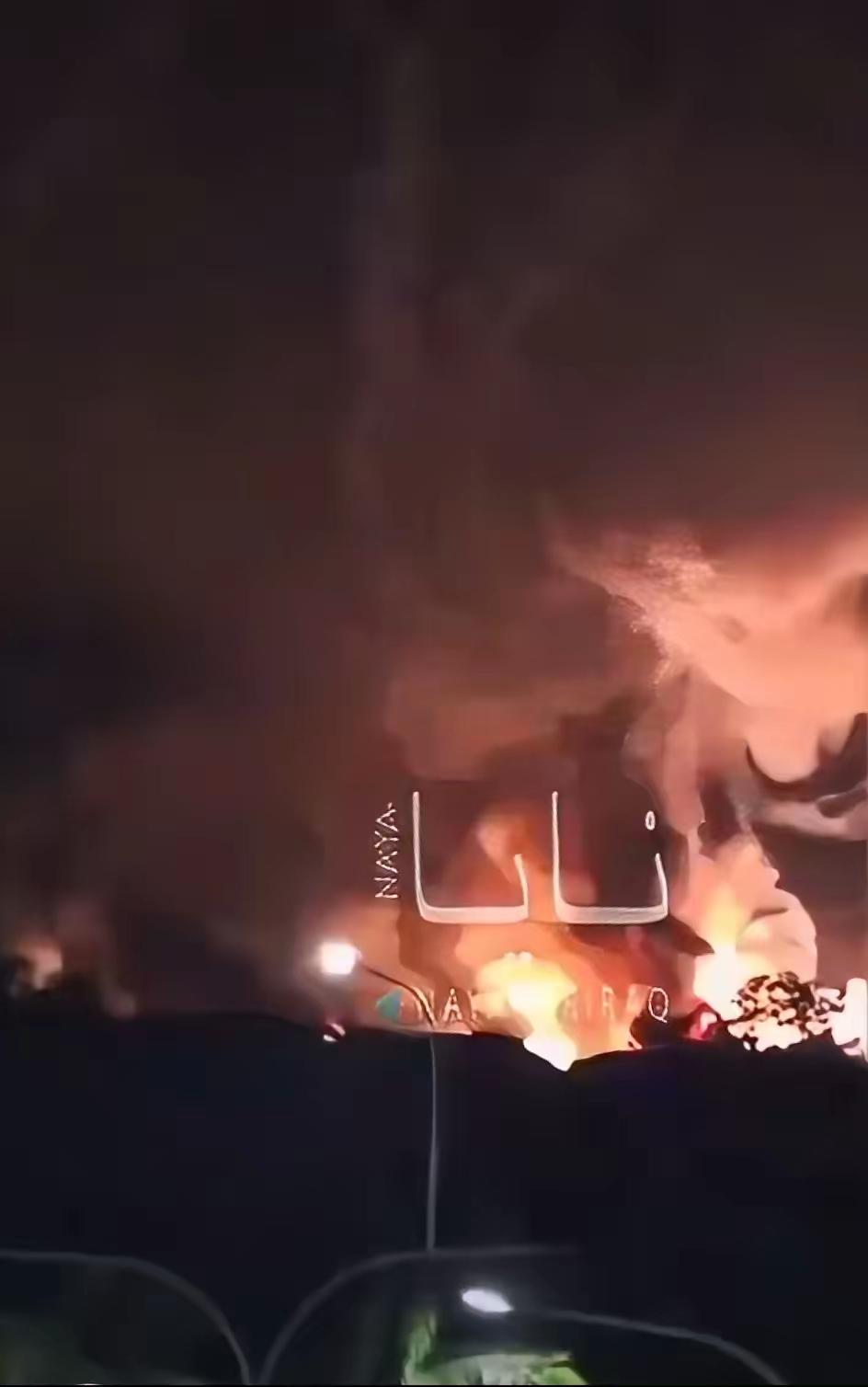 美军击中委内瑞拉防空系统。就双方军事表现而言，委内瑞拉军队跟美军的差距太大了。而