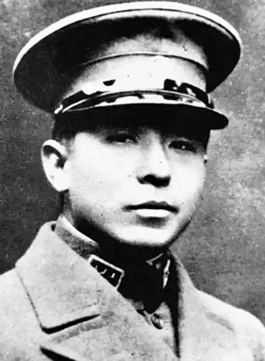1933年，张学良在意大利见到了苏炳文等人，对他们说："我不能久居海外，不久即将
