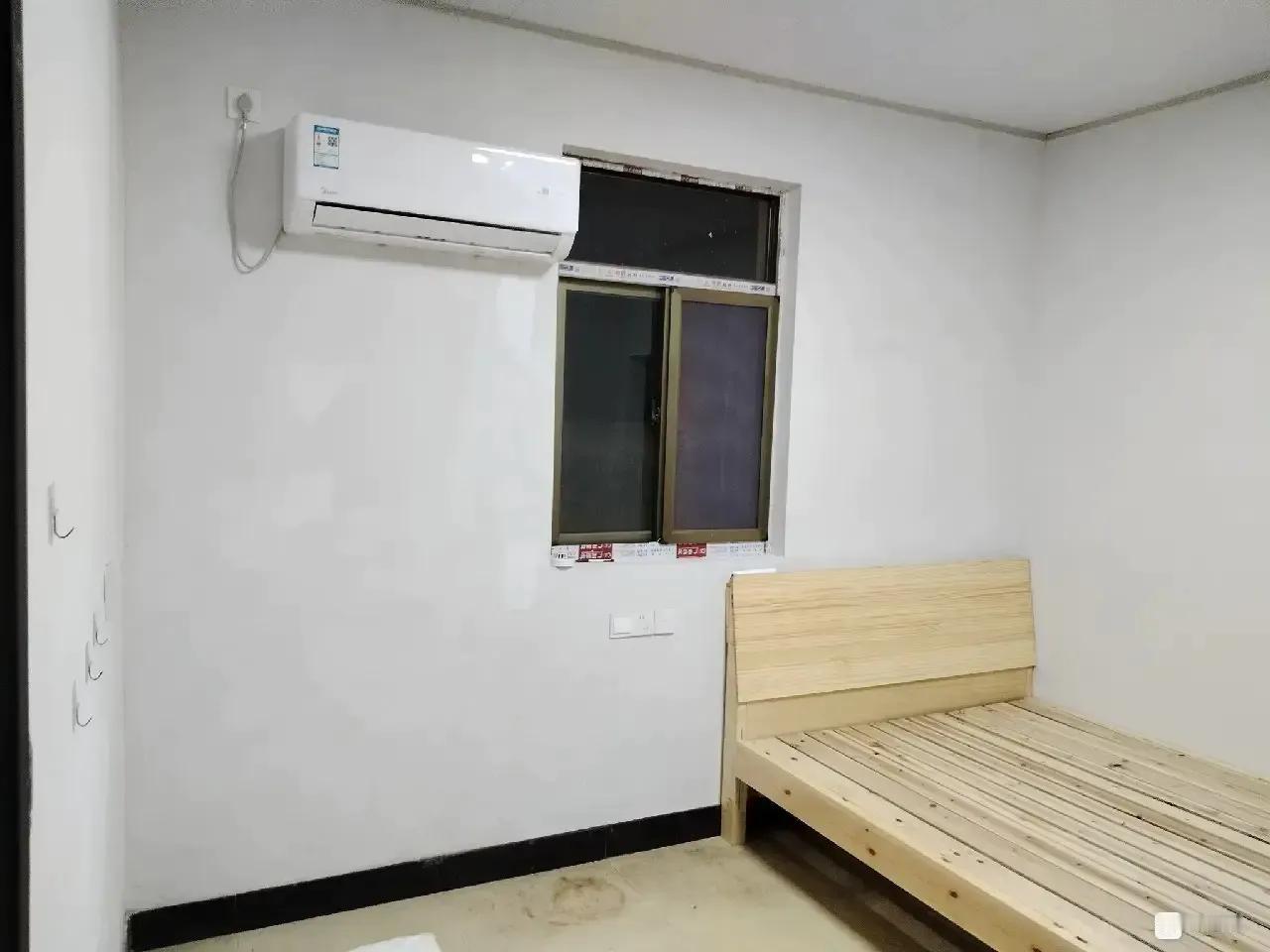 在上虞盖北镇租农村自建房被坑，晚上不敢出去逛，有苦说不出。
还未住满三个月，决定