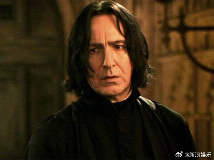 剧版斯内普演员收到死亡威胁 据外媒，剧版《哈利·波特》斯内普扮演者帕帕·厄希度接